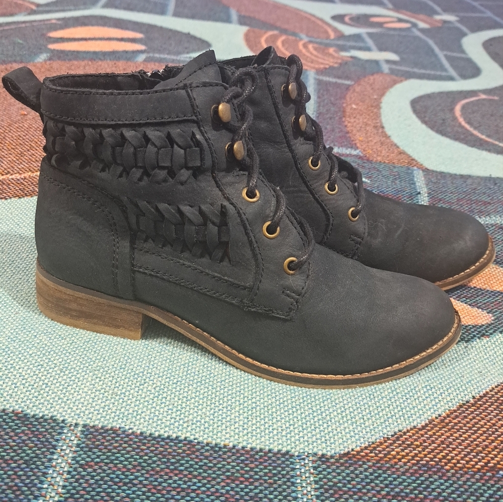 🌈ALDO BRAIDED LEATHER WESTERN LACE UP ANKLE BOOTS-6